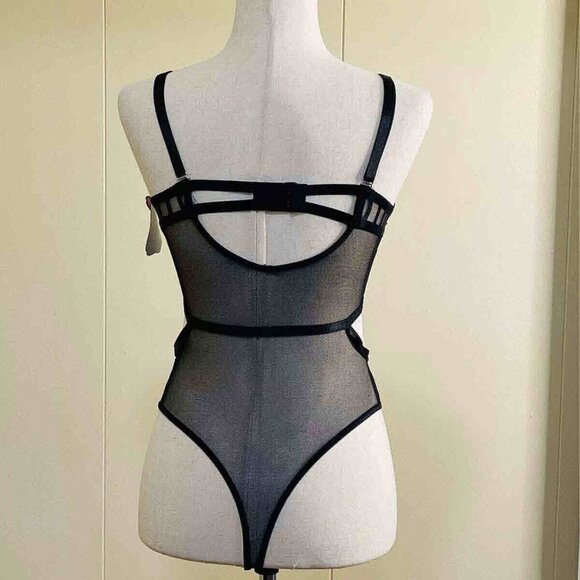 Secret Lace Mesh Lace Bodysuit - Picture 4 of 4